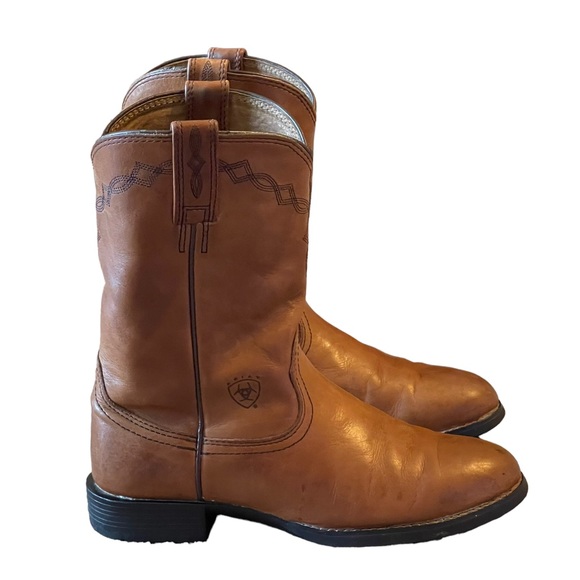 Ariat Shoes - Ariat Heritage roper leather pull on western cowboy boots woman’s size 7B
